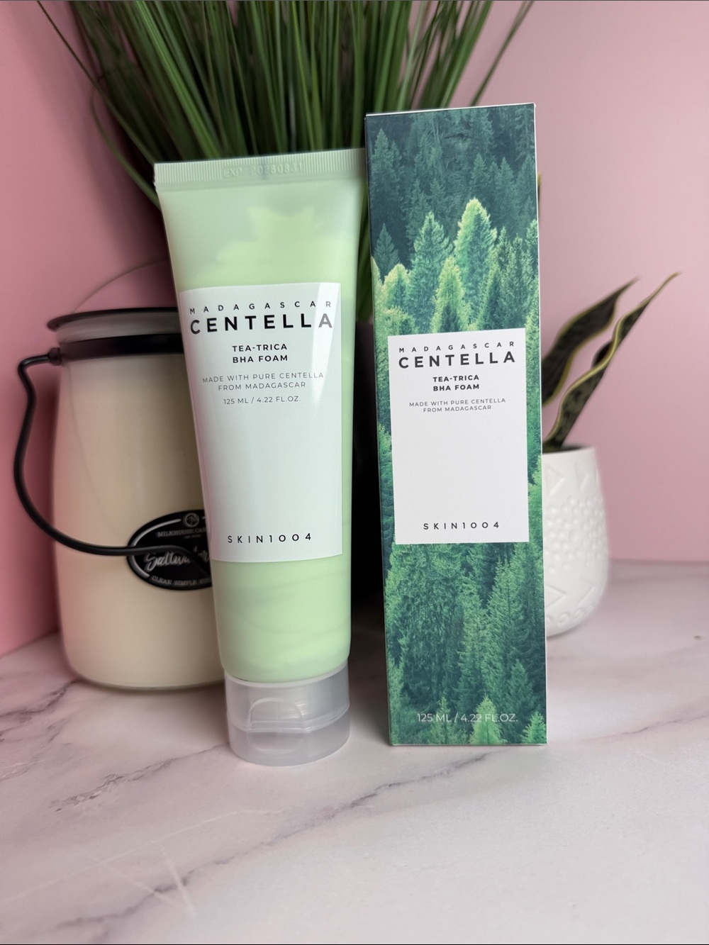 Skin1004 Madagascar Centella Tea-Trica BHA Foam - Light Green